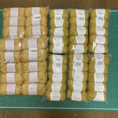 毛糸まとめ売り　50玉