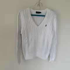 POLOホワイト ケーブルニット Vネック セーター
