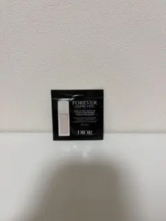 DIOR FOREVER GLOW VEIL ファンデーションサンプル