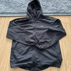 黒 フード付き ナイロンジャケット