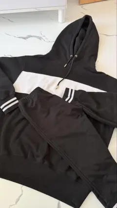 Radyフード付きスウェットセットアップ