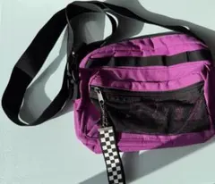 Item thumbnail for item b4a81a4e-6b38-4ad2-8614-64a5582b200d