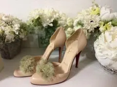 Christian Louboutin ベージュ ハイヒール