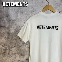VETEMENTS ヴェトモン 半袖Tシャツのサムネイル