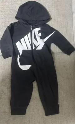 NIKE フルジッパー ロンパース ブラック　74-80