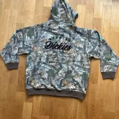 Item thumbnail for item 94b0a93c-0ba8-44f0-8873-60975a7cd5b1