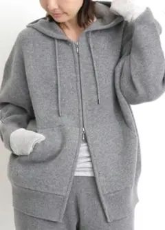アパルトモン　GRAY KNIT HOODIE PARKA
