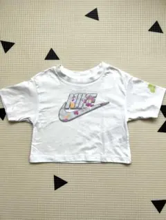 【新品未使用】Nike フラワープリント Tシャツ 90cmのサムネイル