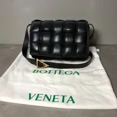 極美品 BOTTEGA VENETA ボッテガ カセット ショルダーバッグ 極 美品 BOTTEGA VENETA ボッテガヴェネタ スモールカセット