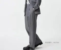 UNIQLO タックワイドパンツ