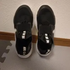 Nike スリッポン スニーカー ブラック ☆２２、５cm☆