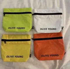 OLIVE YOUNG ポーチのサムネイル