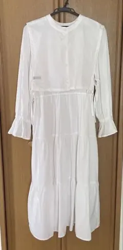w closet ホワイト ティアードワンピースのサムネイル