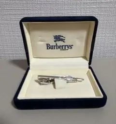 ネクタイピン ブランド バーバリー