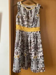 axes femme フラワープリント ノースリーブワンピース