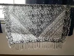 花柄トライアングルストール