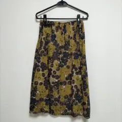 ブラウン系花柄フレアスカート