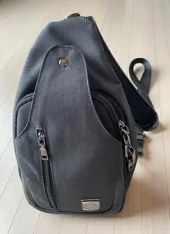 CtwoQ ボディバッグ