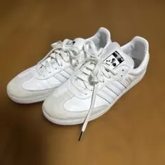 adidas Samba ディズニーコラボのスニーカー