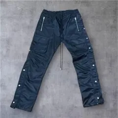 美品　mnml ミニマル　ナイロン　カーゴパンツ 33 ブラック　スナップのサムネイル