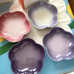 ル・クルーゼ フラワーディッシュ5色セット 20㌢×5枚 - メルカリ