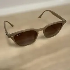 Ray-Ban RB4258F 6166/13 サングラス
