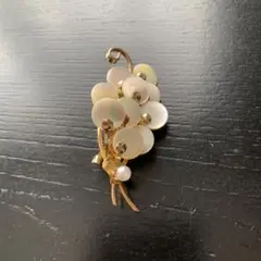 最終値下げ！貝のブローチ