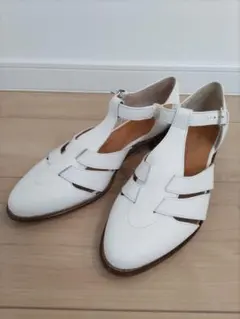 REGAL グルカサンダル ホワイトレザー Tストラップ 24.5