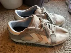 ヒュンメル スニーカー