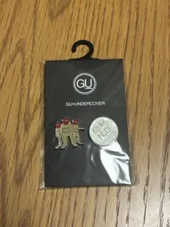 GU×UNDERCOVER ピンズセット - メルカリ