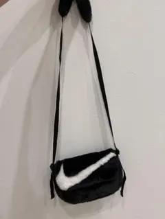 Nike camo シースルー ショルダーバッグ - メルカリ