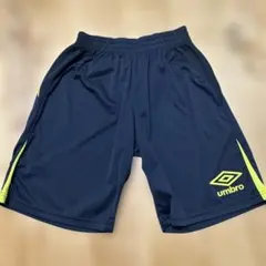 umbro サッカー ハーフパンツ Sサイズ ブラックのサムネイル
