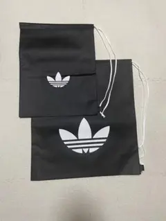 adidas 黒い巾着バッグ 2枚セット新品未使用軽量のサムネイル