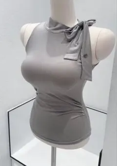 amood ノースリーブ　ホルターネック　トップス
