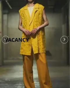 新品タグ付　VACANCY　ヴィンテージレースアップジレ　イエローのサムネイル