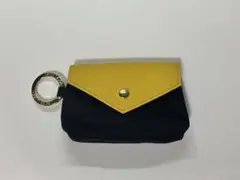 エスティローダー(ESTEE LAUDER)ポーチのサムネイル