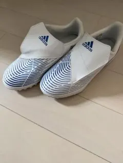 アディダス プレデター ジュニア サッカートレーニングシューズ 22cm