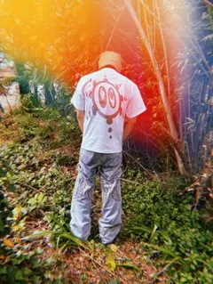 テークエム PNTHASLGDDPMN Graphic TシャツOffWhite - メルカリ