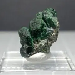 ちゅ～る様専用　アレキサンドライト　原石　クリソベリル　輪座双晶　鉱物標本