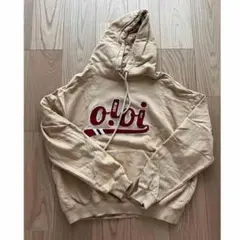 ベージュ パーカー