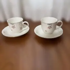 フランス製 ホワイト花柄カップ・ソーサー2個セット