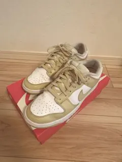 Nike Dunk Low ベージュ/ホワイト