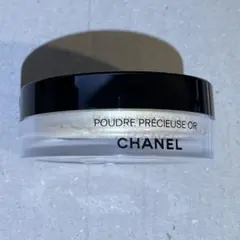 CHANEL プードゥル プレシューズ オー フェイス＆ボディパウダーのサムネイル