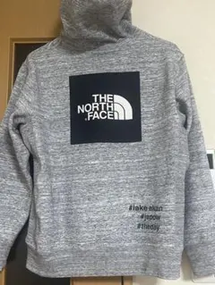 THE NORTH FACE フード付きグレーパーカー