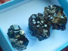 インドネシアカリマンタン島産 レインボーパイライト 大 - メルカリ