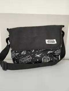 STAR WARS 宇宙柄ショルダーバッグ
