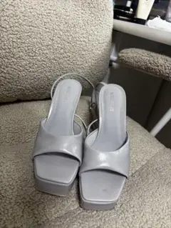 ロイヤルパーティー　サンダル