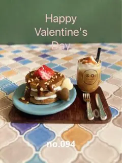 no.094『３段のチョコパンケーキとキャラメルラテのセット』　ミニチュア