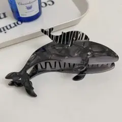 新品　くじら　クジラヘアクリップ　親子　ブラック　グレー