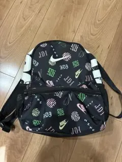 NIKE ナイキ キッズ ブラジリア JDI ミニリュック 総柄 バックパックのサムネイル